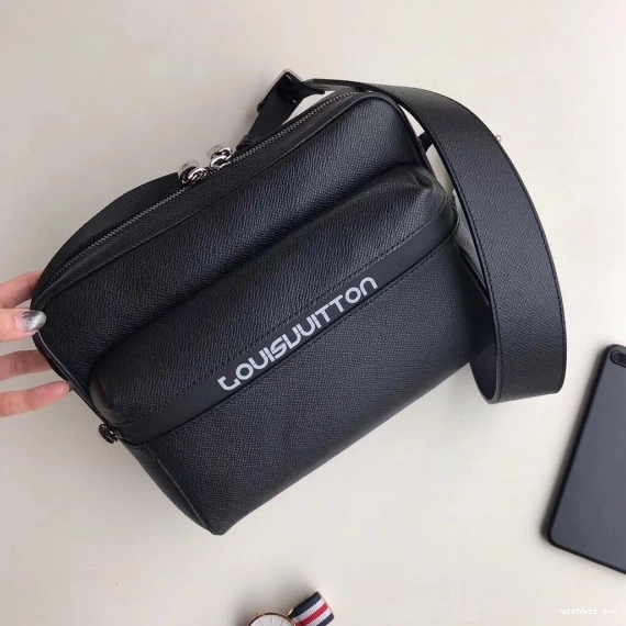 WIS Louis Vuitton Messenger 0804
